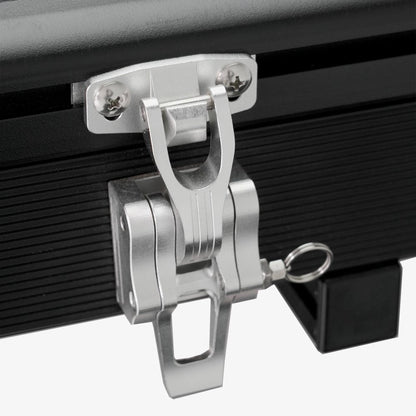 Aluminium over-centre latch with a ring pin on the Carbonlite shell