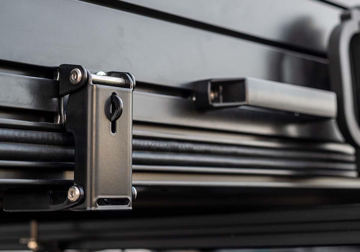 Lockable latch on the Roofnest Condor Overland 2 shell, close up