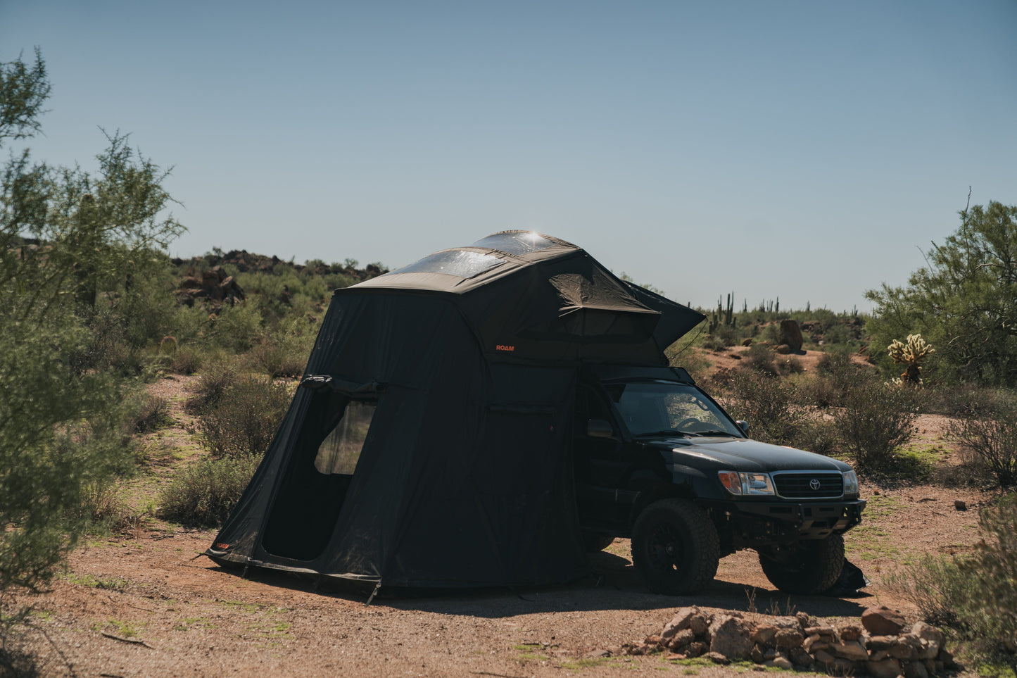 ROAM Vagabond XL 2.0 in Black with the annex fitted to the ground