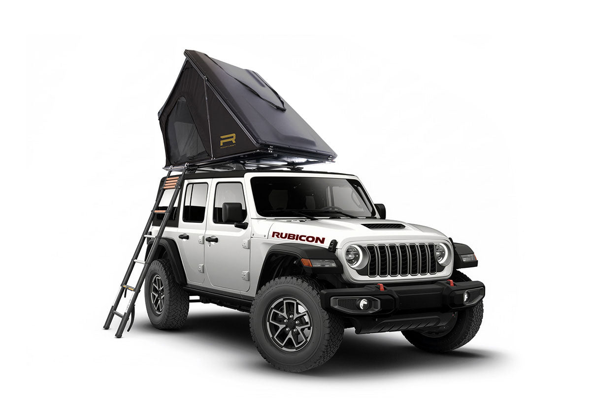 Roofnest Falcon 3 EVO Air Regular open on a Jeep, front view
